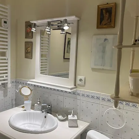 Le Chant Des Roses 지베르니