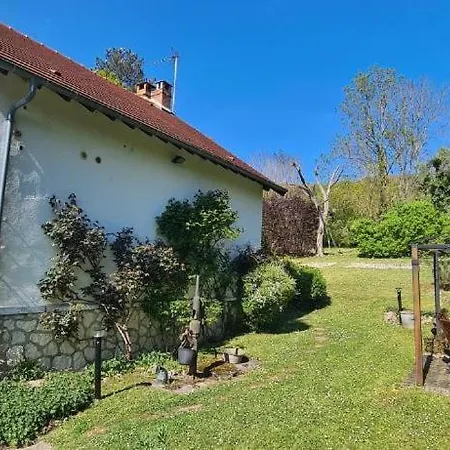 Le Chant Des Roses Giverny