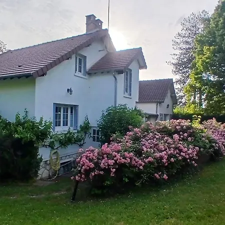 Le Chant Des Roses Maison d'hôtes 3*