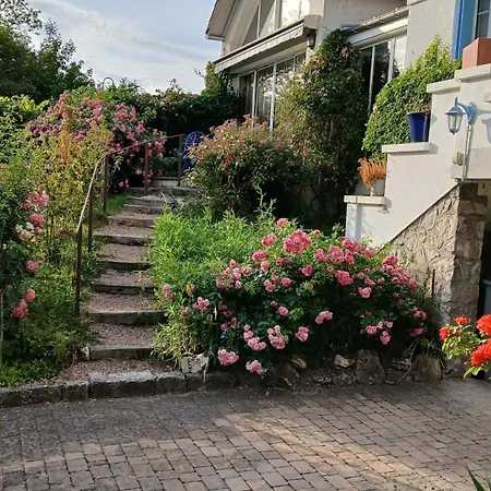 Le Chant Des Roses Maison d'hôtes 3*