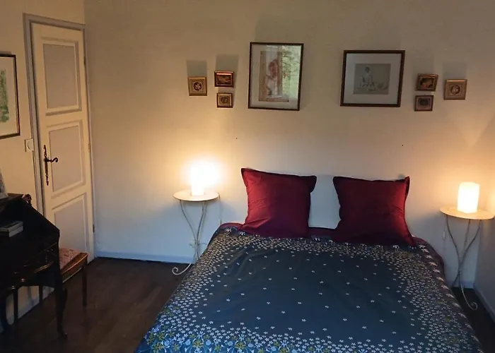 招待所 Le Chant Des Roses 4*