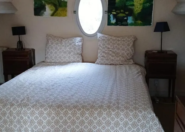 招待所 Le Chant Des Roses