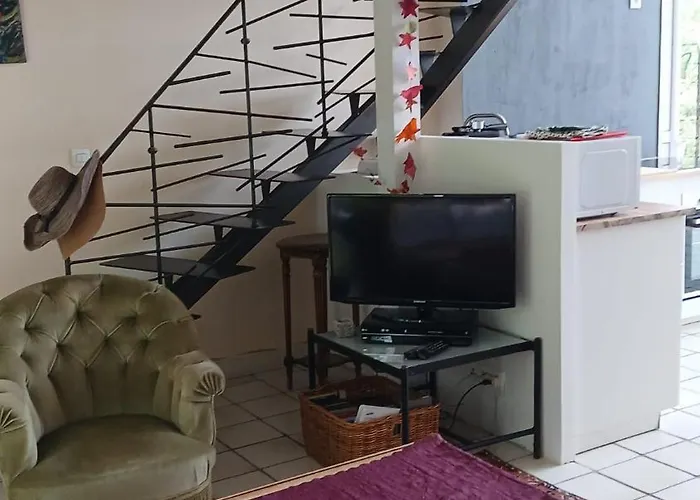 Le Chant Des Roses 招待所